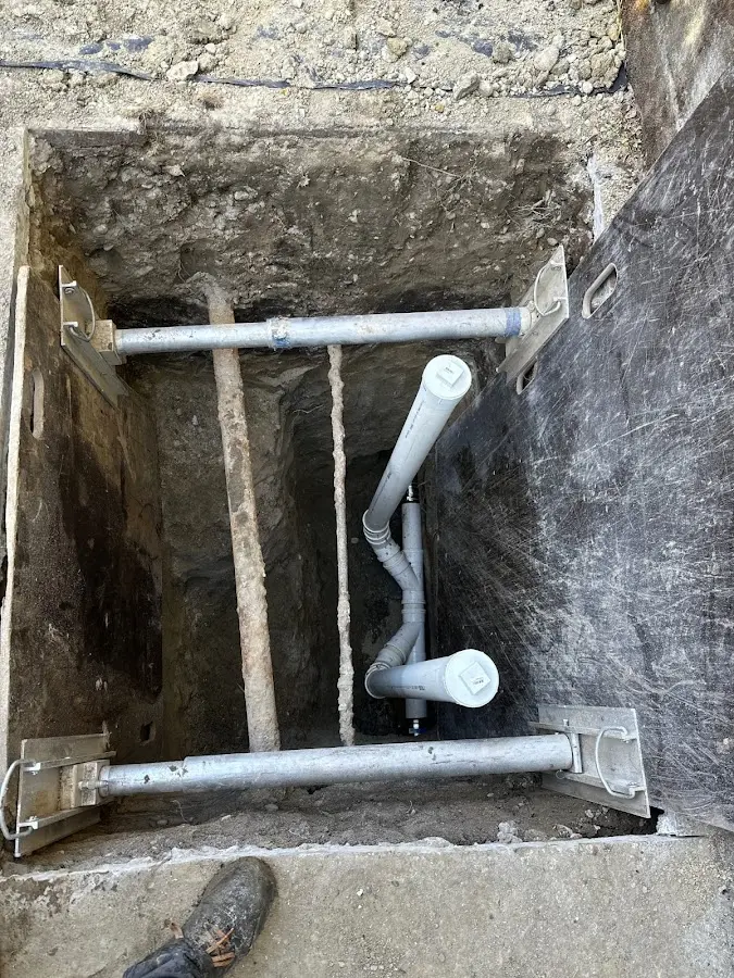 Experienced plumber completing Gas Line Repair work in Fort Worth